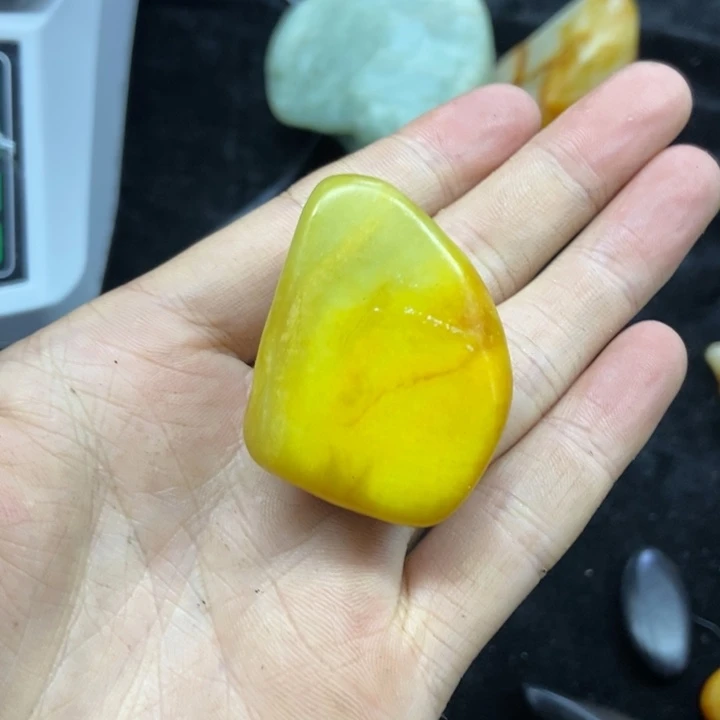 和田玉（糖玉）未镶嵌颈饰