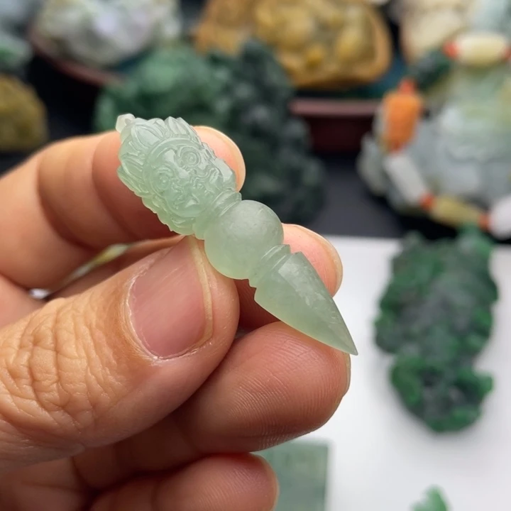 定制翡翠未镶嵌定制