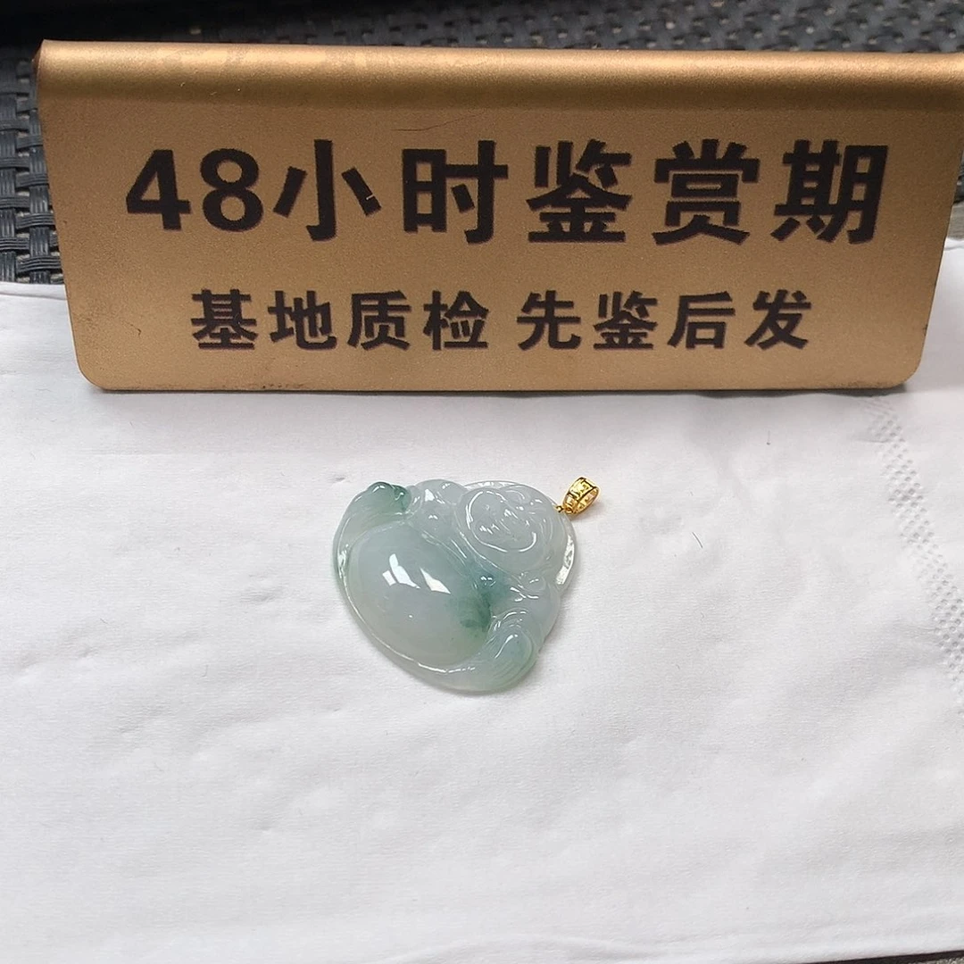 颈饰18K金镶嵌翡翠佛