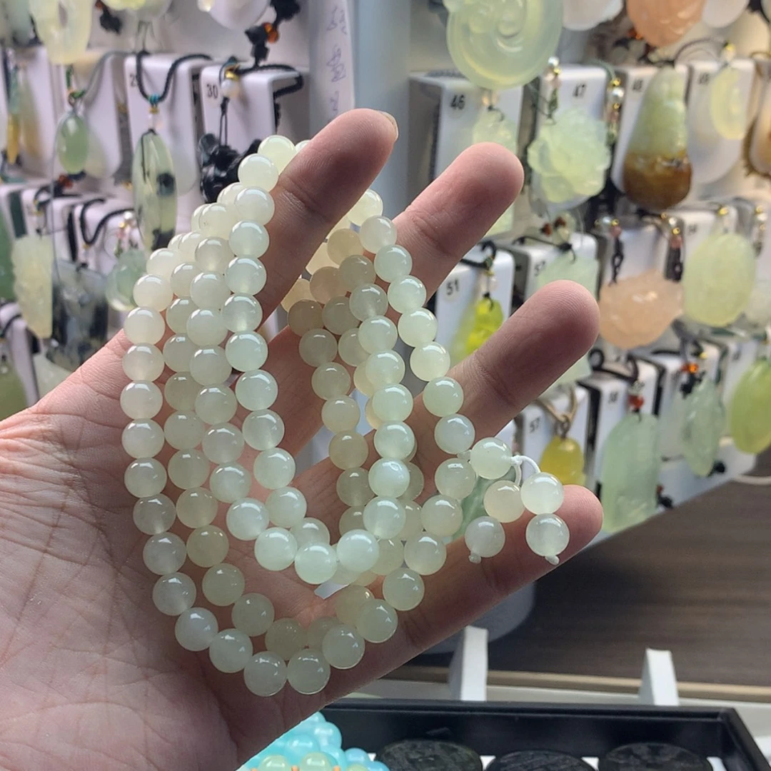 【闪购商品】蛇纹石玉颈饰未镶嵌