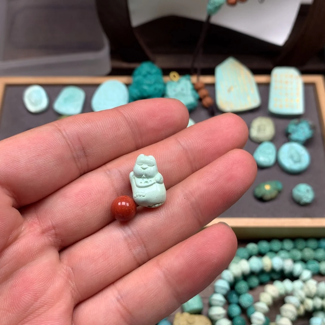 南红玛瑙雕刻未镶嵌