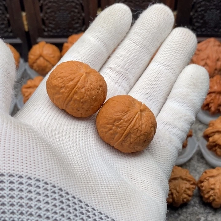 文玩核桃把件福瓜元宝