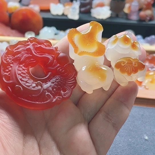 玛瑙/玉髓颈饰未镶嵌落***雨