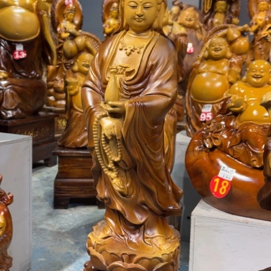 @***苒香樟木雕刻人物摆件