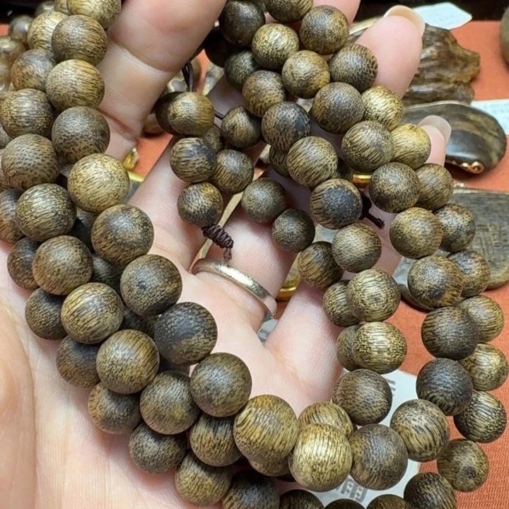 大叶紫檀（黑酸枝木类）