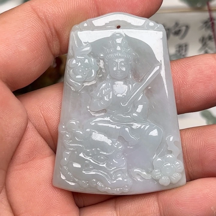 翡翠未镶嵌颈饰文殊