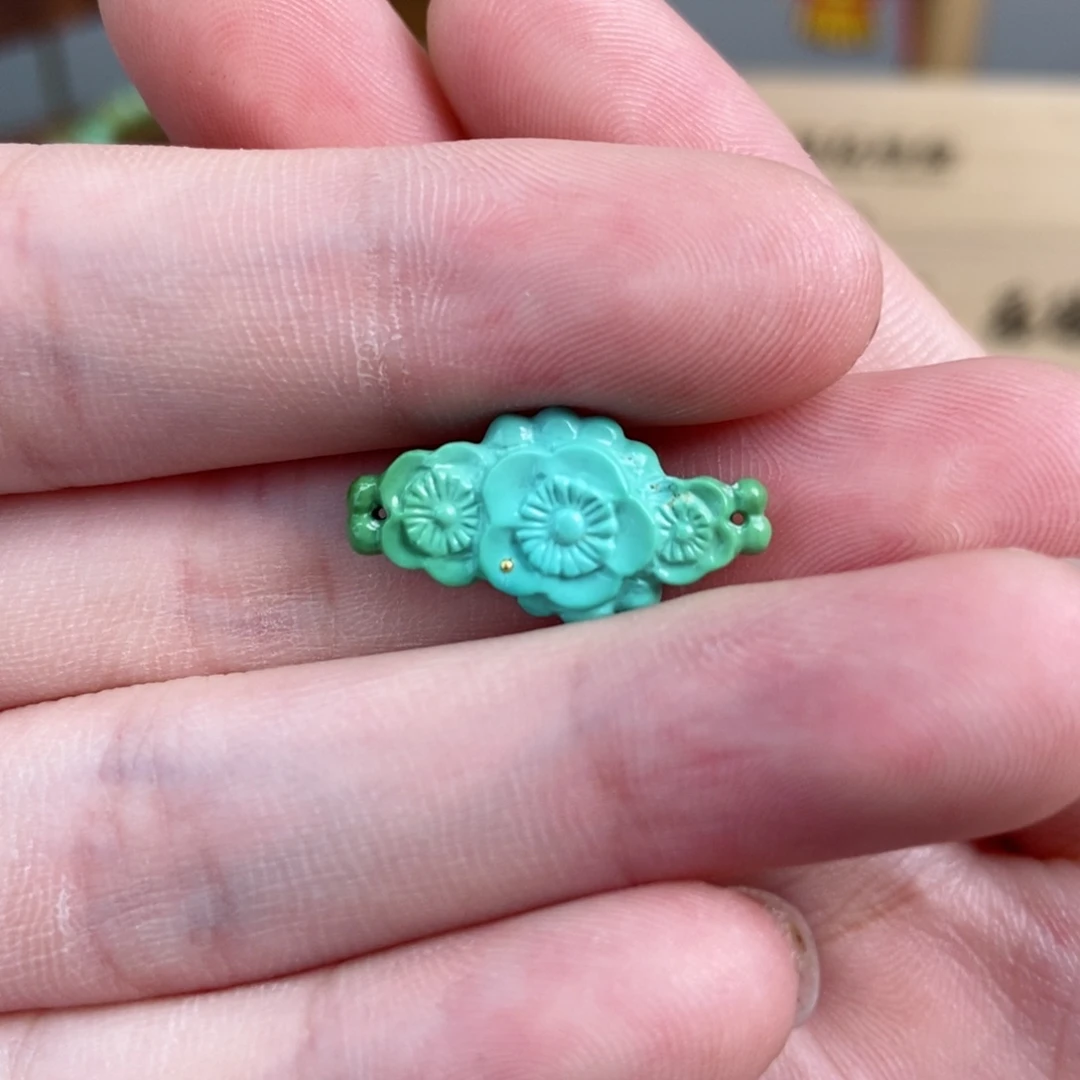 绿松石雕刻未镶嵌