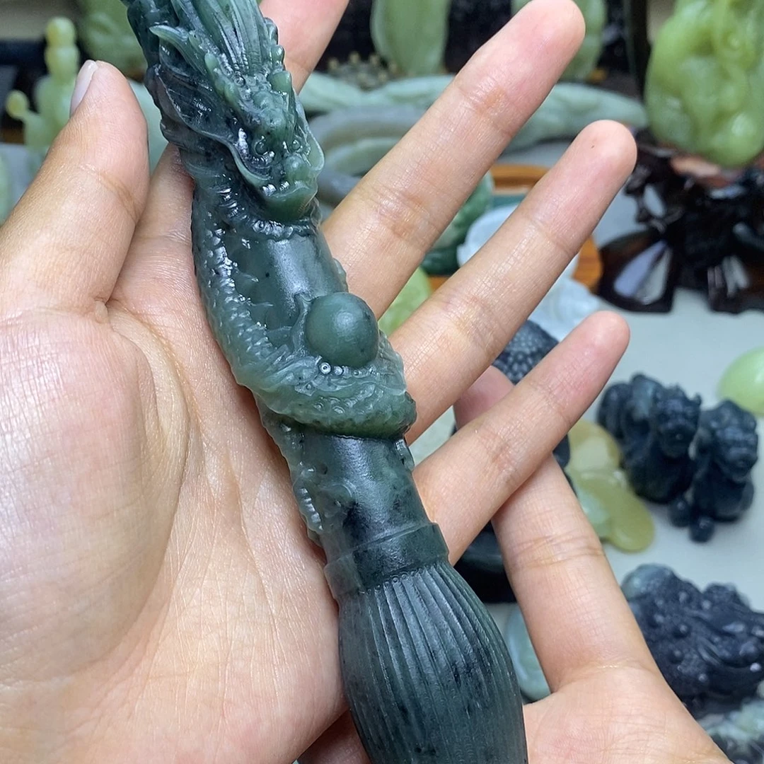 和田玉未镶嵌颈饰沙**客