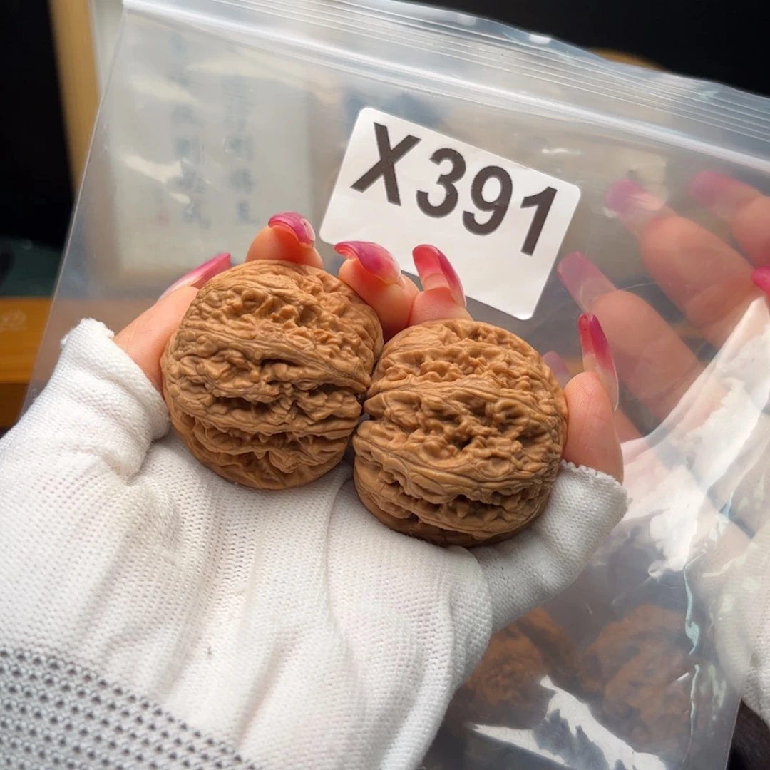 文玩核桃把件42左右粗筋x 391
