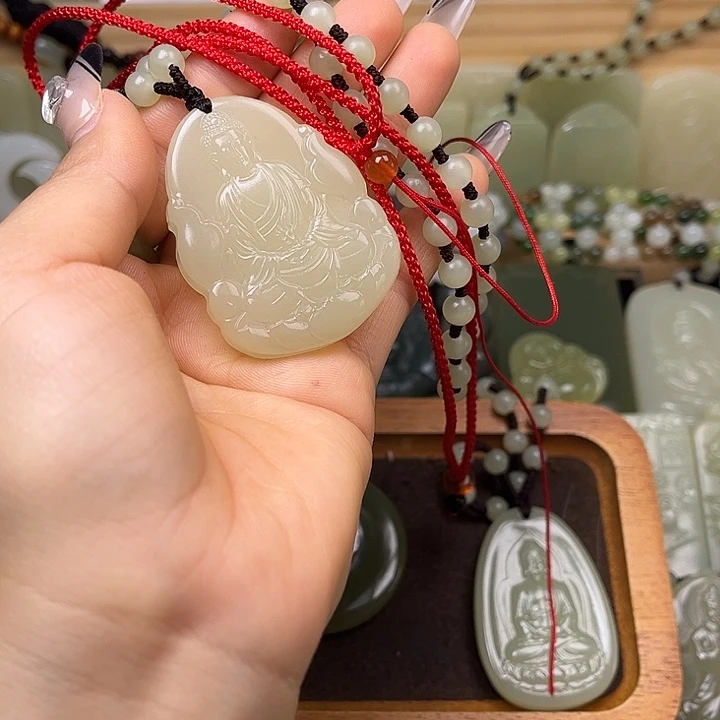 女士晴水色生肖羊5*3