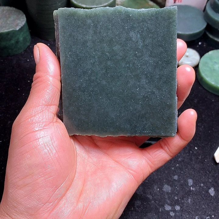 和田玉（糖玉）未镶嵌珠宝奇石