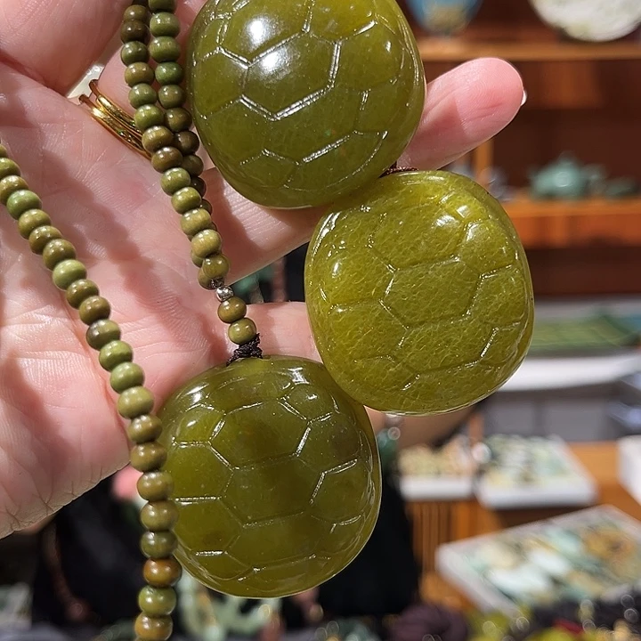 未镶嵌岫玉毛衣链