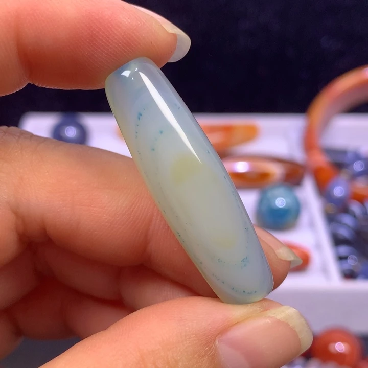 未镶嵌玛瑙/玉髓珠宝奇石
