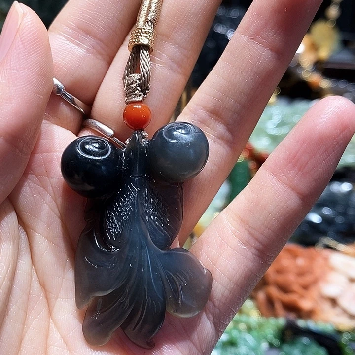 岫玉未镶嵌毛衣链