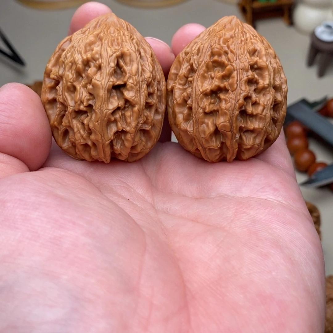 文玩核桃把件39全品大孤石