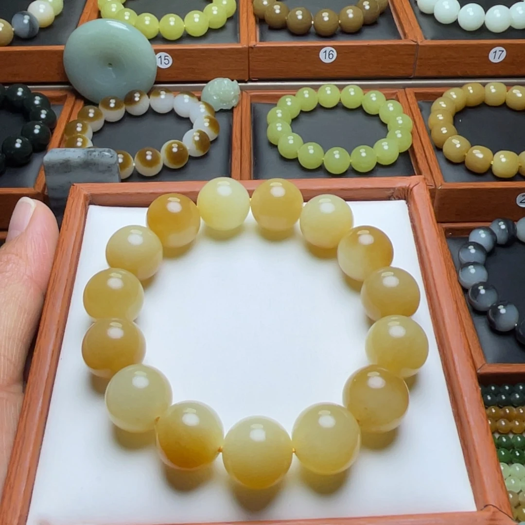 和田玉未镶嵌手串