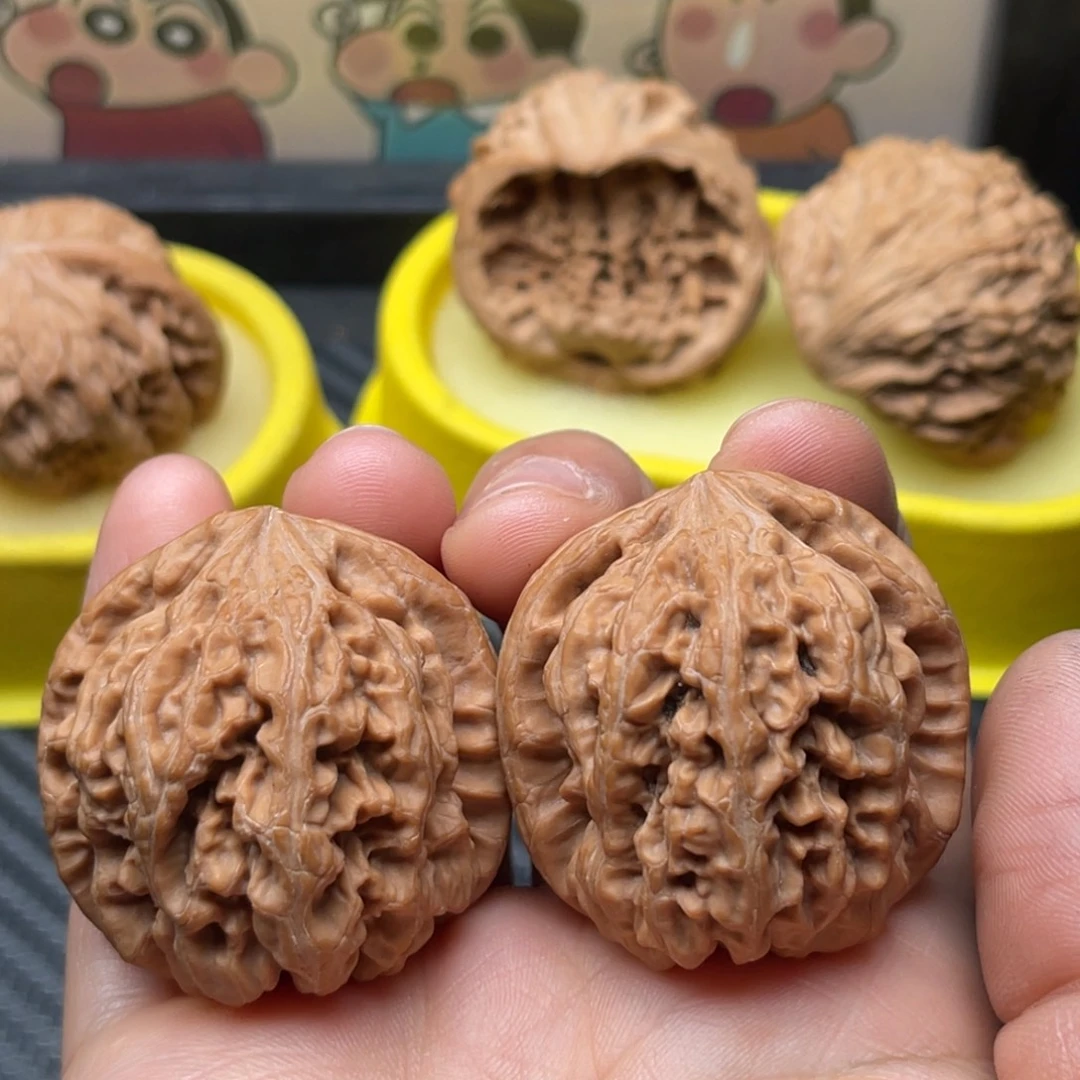 吊坠文玩核桃38粗筋