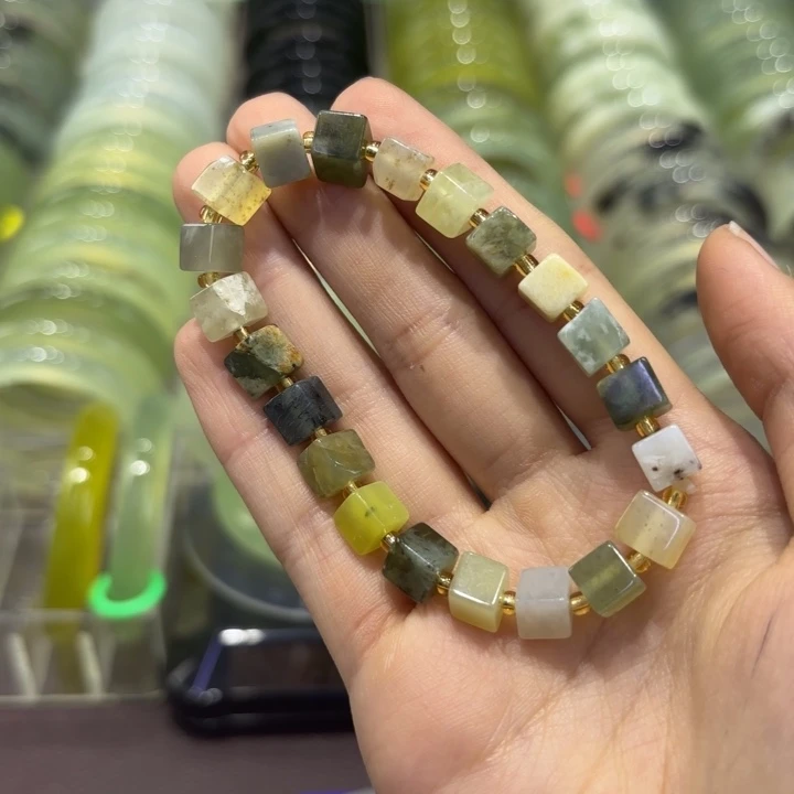 美***o岫玉未镶嵌手镯天然