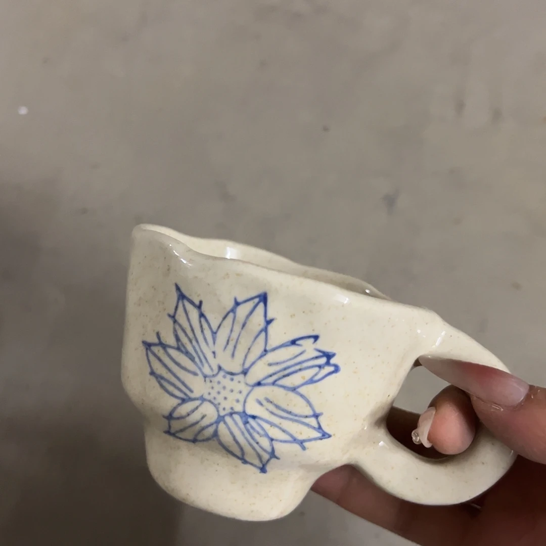 搪瓷微瑕花杯一个