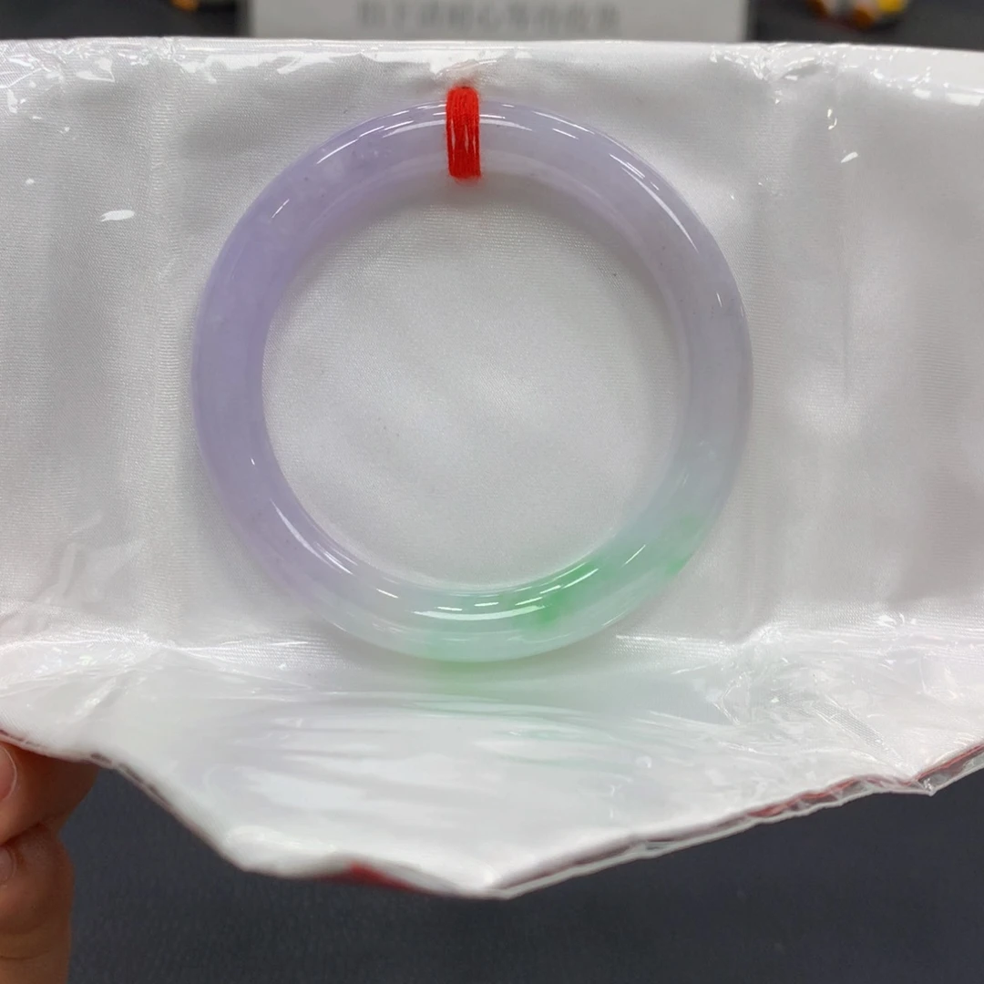 翡翠手镯未镶嵌翡翠10