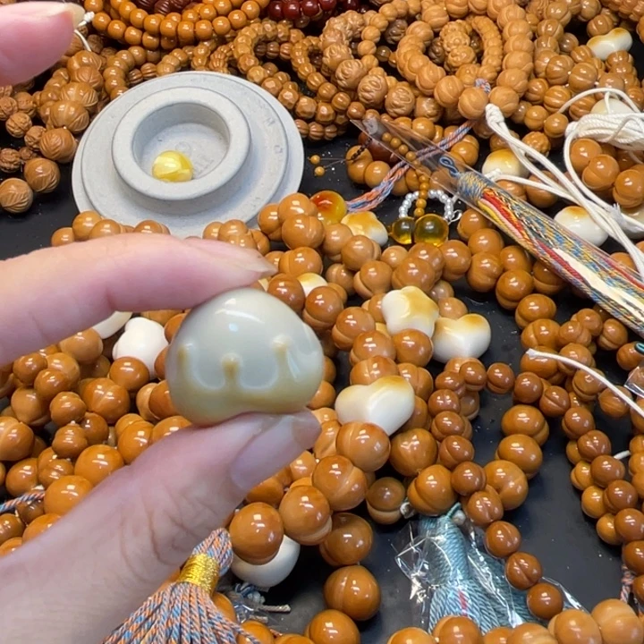 小***鱼猴头全品爱心配饰