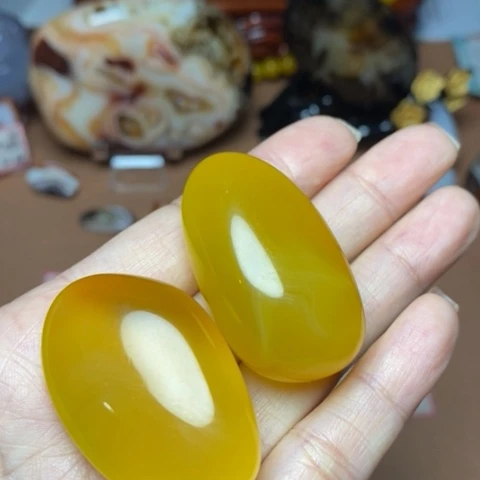 未镶嵌玛瑙/玉髓珠宝奇石1*8
