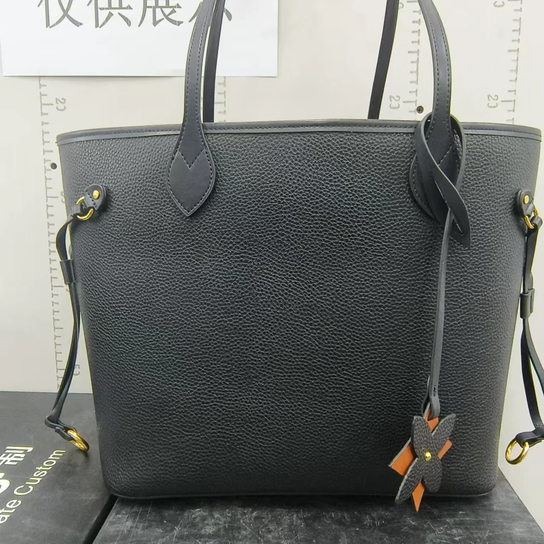 时尚新款真皮女包大包 10869 黑色