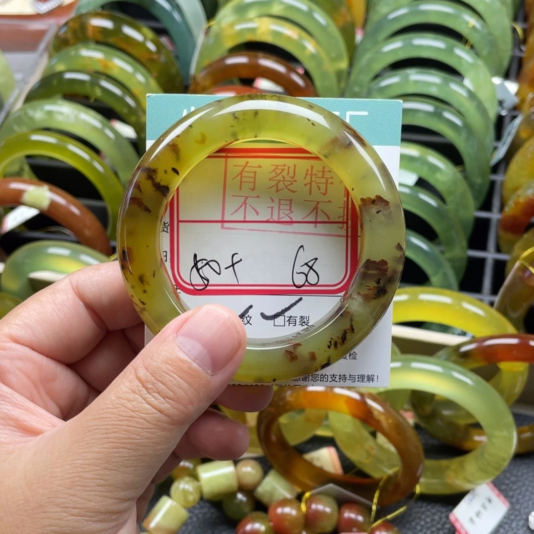 未镶嵌蛇纹石玉手镯有裂手镯特价不退不换