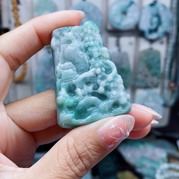 翡翠未镶嵌颈饰翡翠
