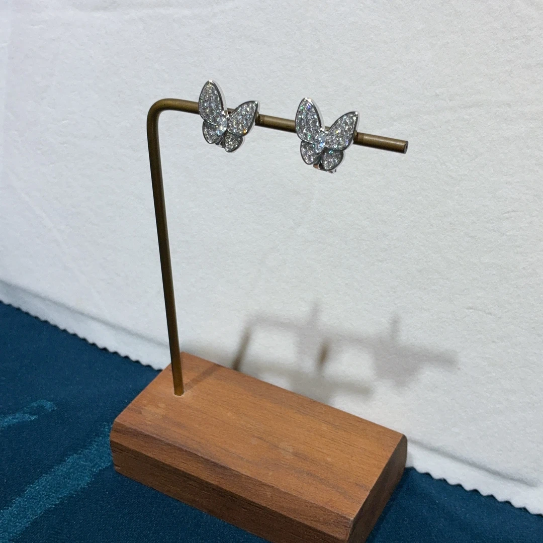 铜合金锆石耳饰 铜合金锆石耳饰 韩版轻奢风四叶草耳钉ins小清新