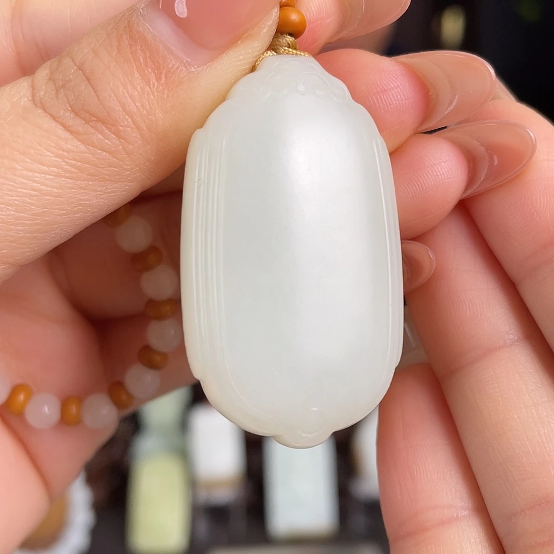 和田玉未镶嵌颈饰定制发货