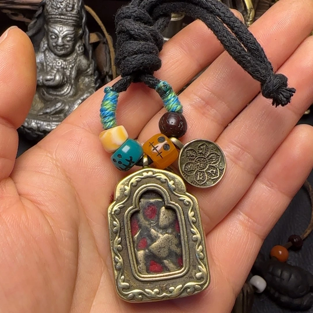 隔***头泥塑藏传牌子……藏传牌子