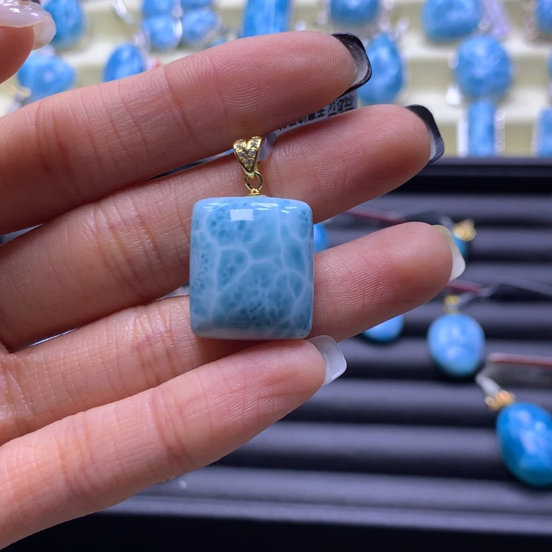 针钠钙石（海纹石）未镶嵌颈饰无事牌吊坠色差略异