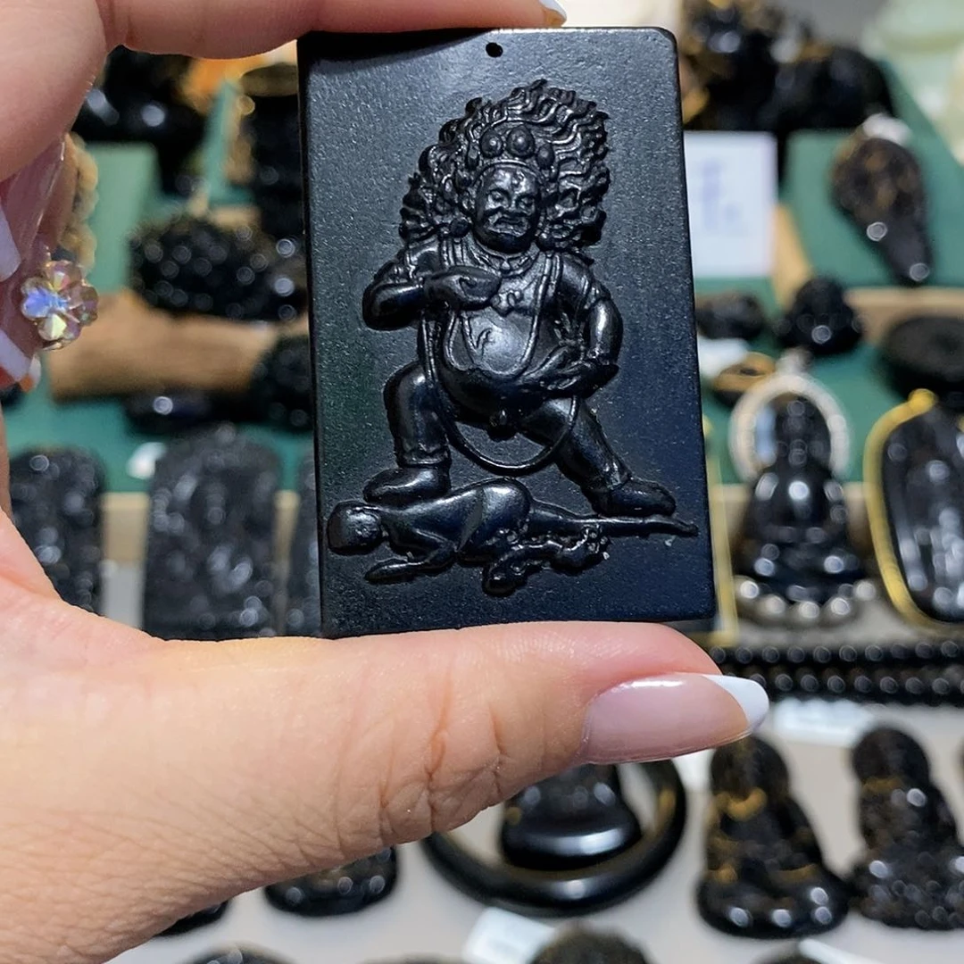 H***i蛇纹石玉未镶嵌颈饰