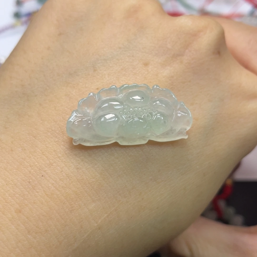 啪***下翡翠未镶嵌手绳79999999