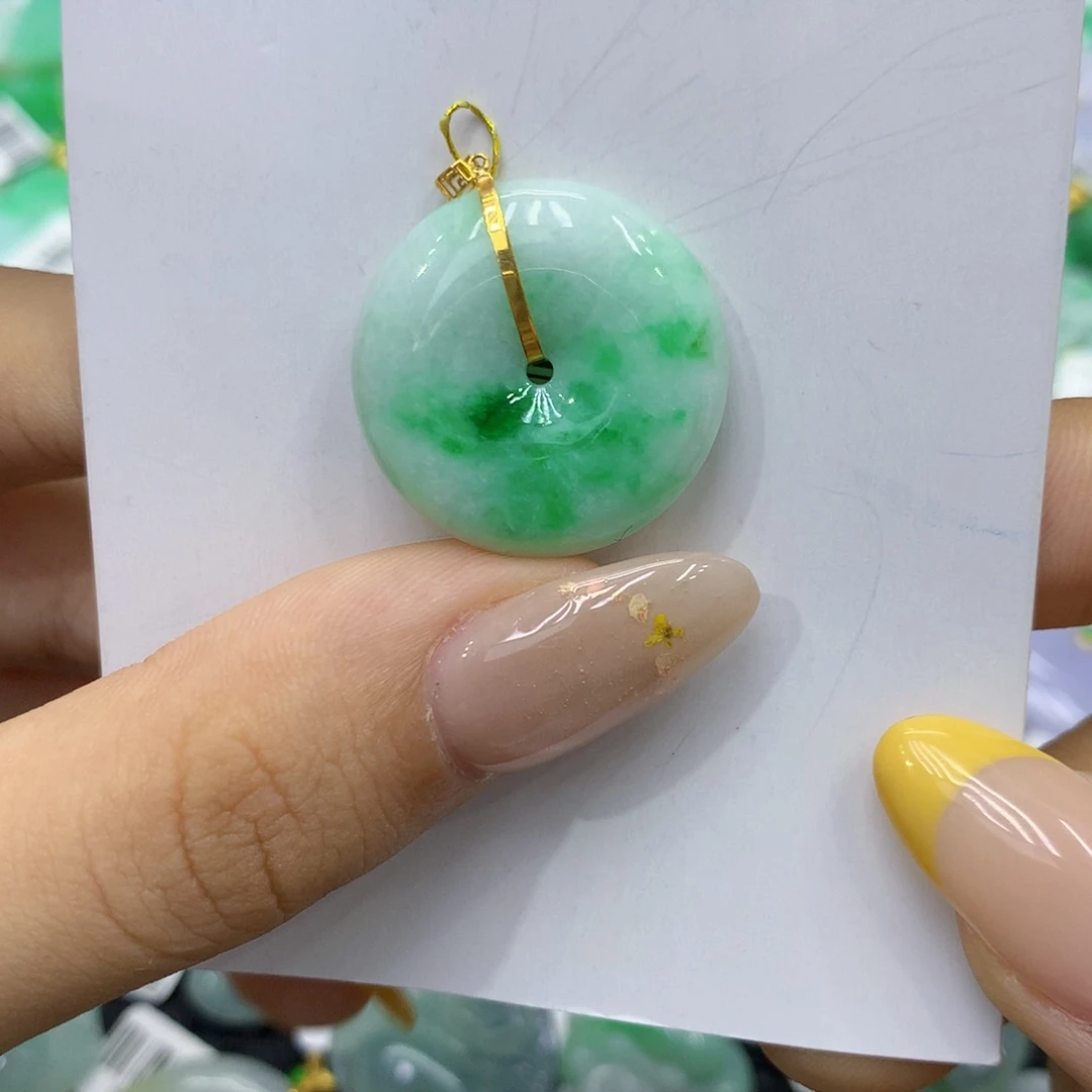 颈饰18K金镶嵌翡翠翡翠