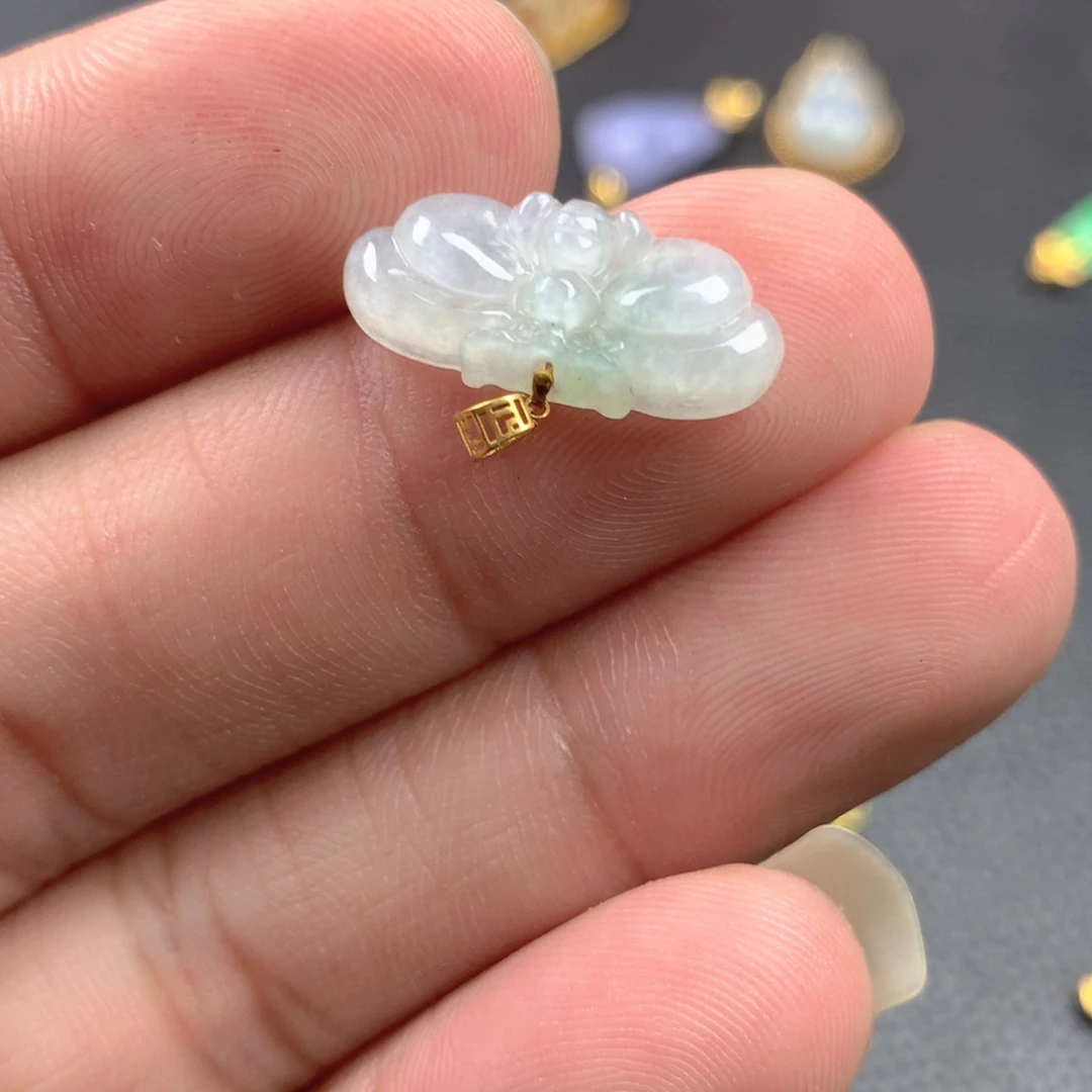 【闪购商品】颈饰18K金镶嵌翡翠翡翠