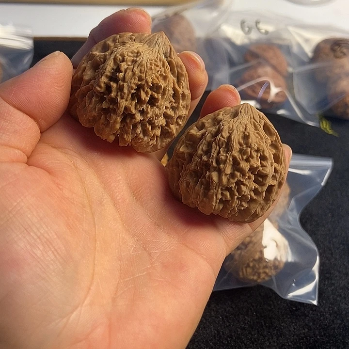 吊坠桃核满天星送打底39