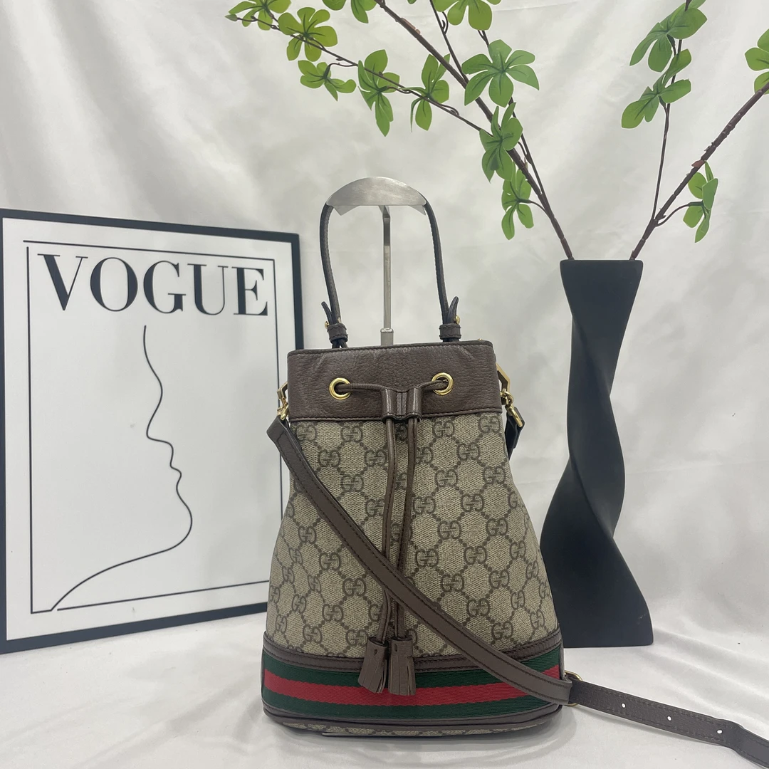 95新 GUCCI/古驰 1水桶包手提斜挎包/15299