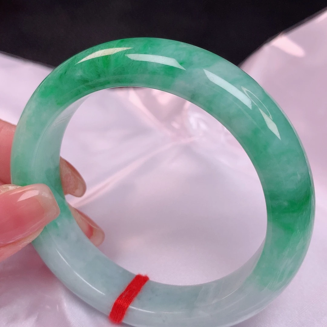 【闪购商品】翡翠手镯未镶嵌55