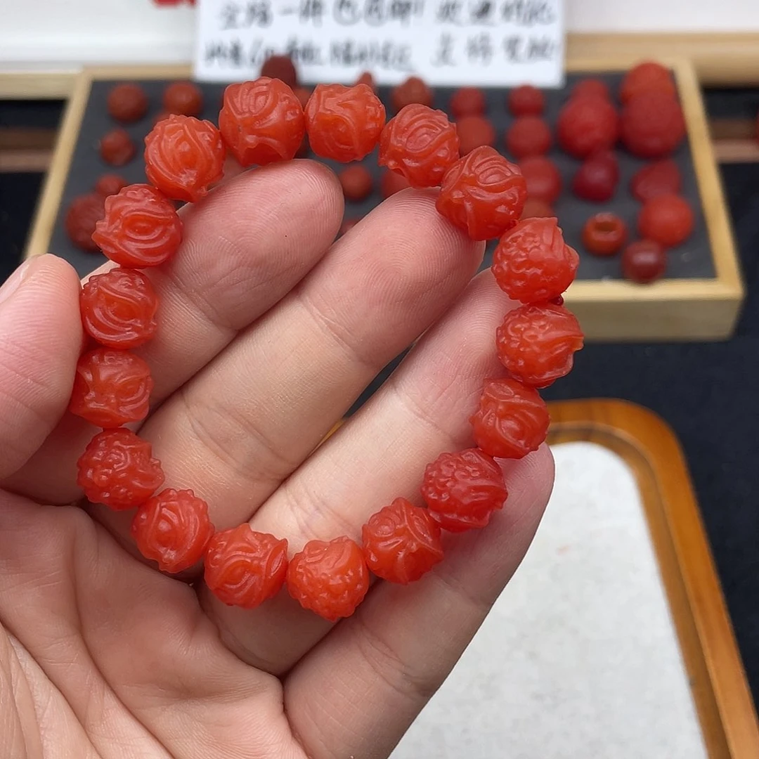 南红玛瑙55号保山锦红哑光卡11醒狮未镶嵌