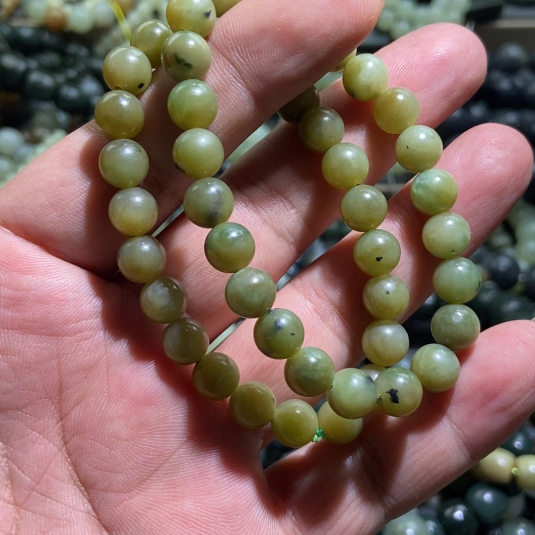 项链未镶嵌和田玉(糖玉)