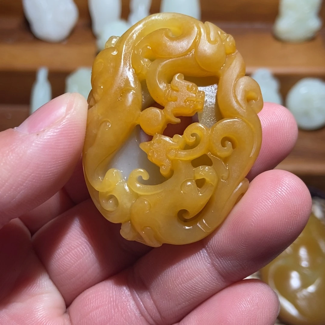 和田玉未镶嵌颈饰