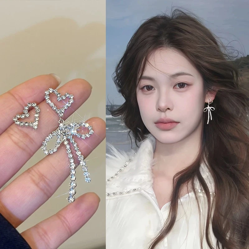 铜合金耳饰 轻奢小众爱心蝴蝶结耳钉独特设计感耳环精巧耳饰E2265