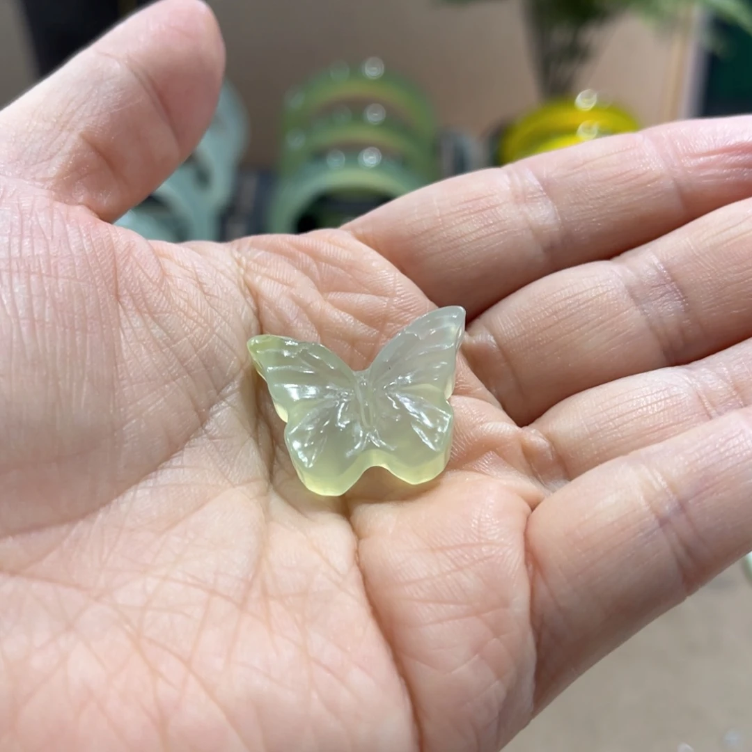 蛇纹石玉手镯未镶嵌公**了