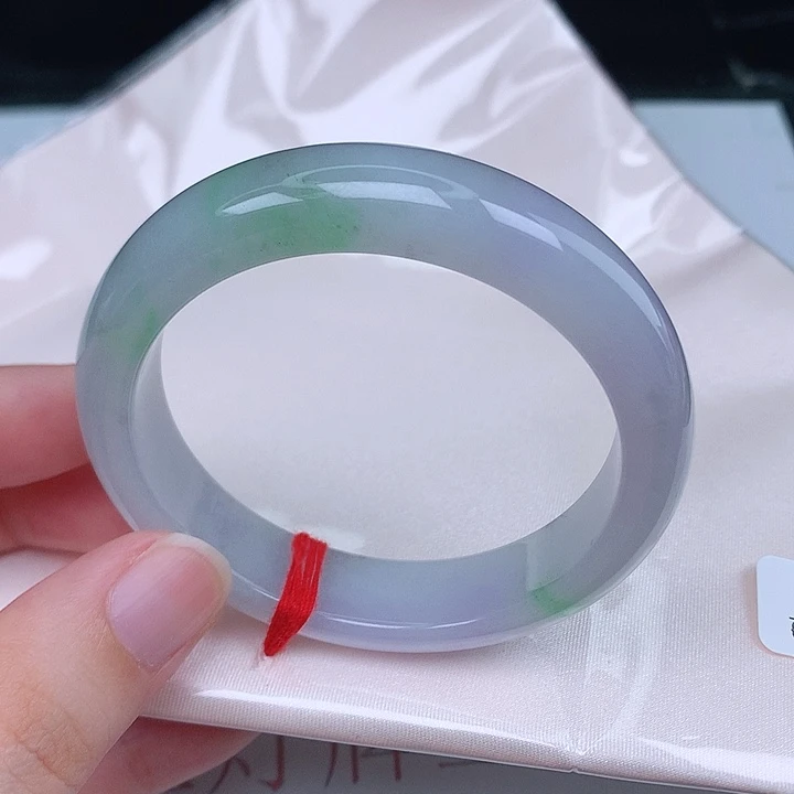 翡翠手镯未镶嵌天然