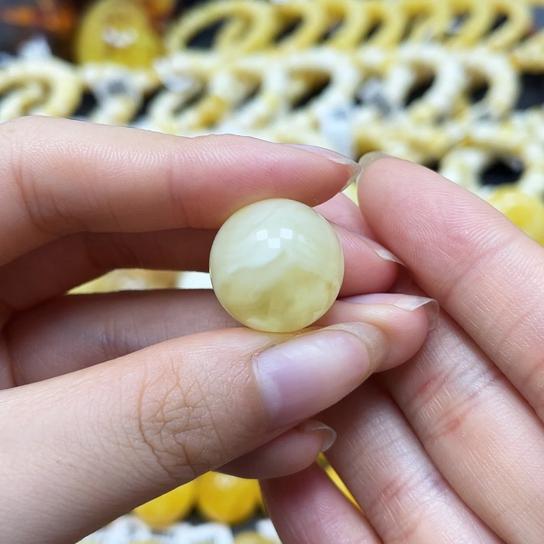 未镶嵌蜜蜡裸石圆珠17.7mm矿灰