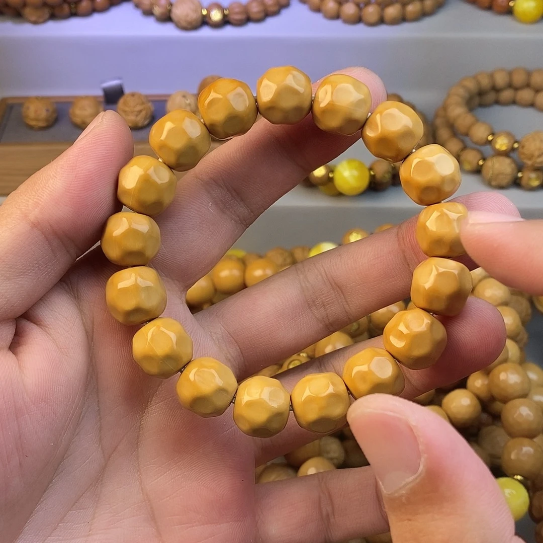 ^***宇猴头核桃手串全品奶酪