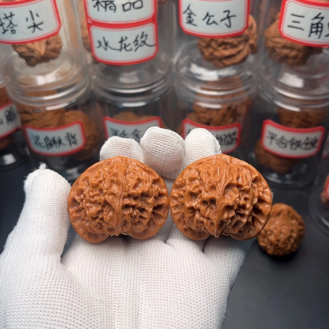 把件文玩核桃43老树宫灯