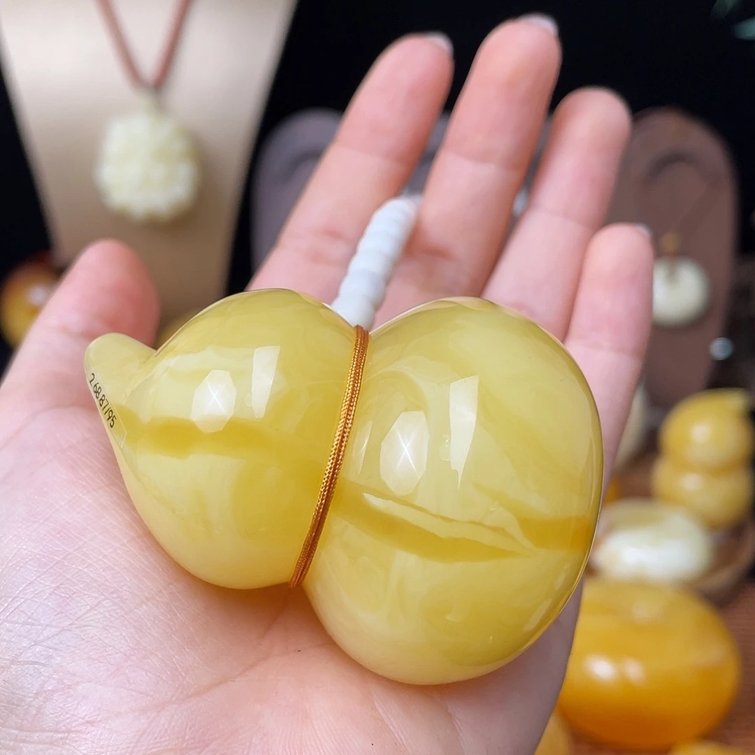 琥珀未镶嵌珠宝奇石